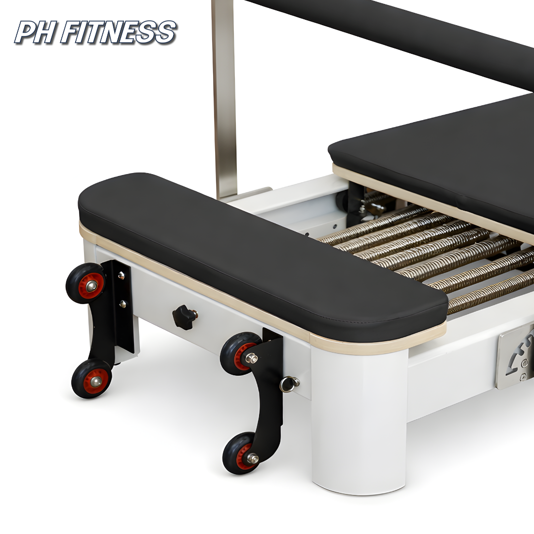 Transportwielen en verstelbare footbar van de PRO Pilates Reformer