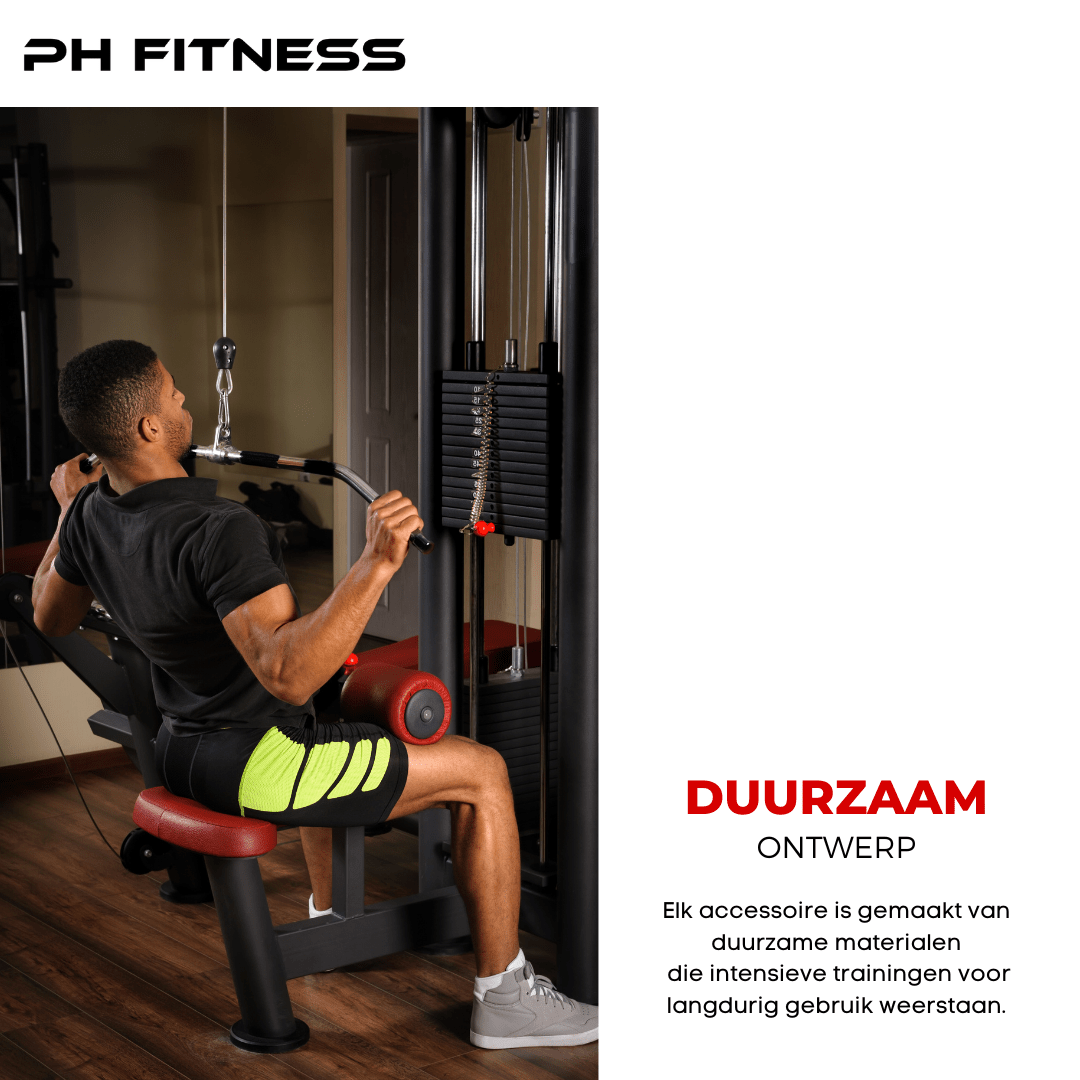 Sporter gebruikt een gebogen RVS kabelstang aan een kabelmachine